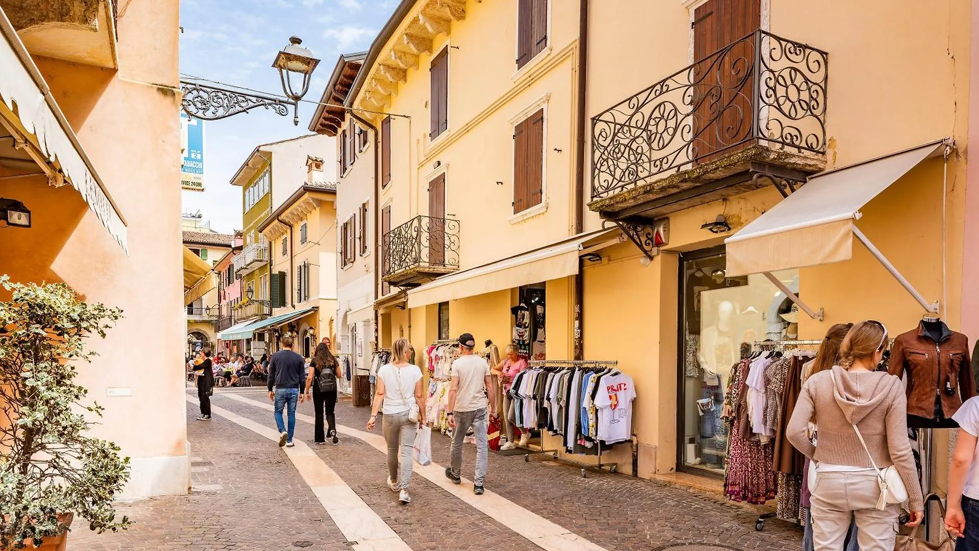 Apartment Manzoni Bardolino Center Italy