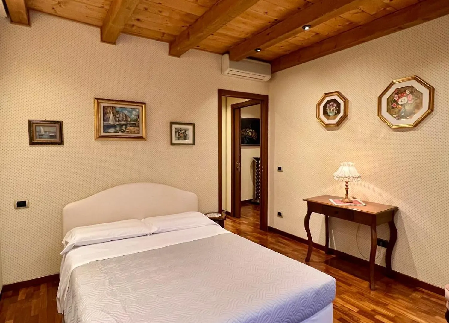 Apartment Manzoni Bardolino Center إيطاليا